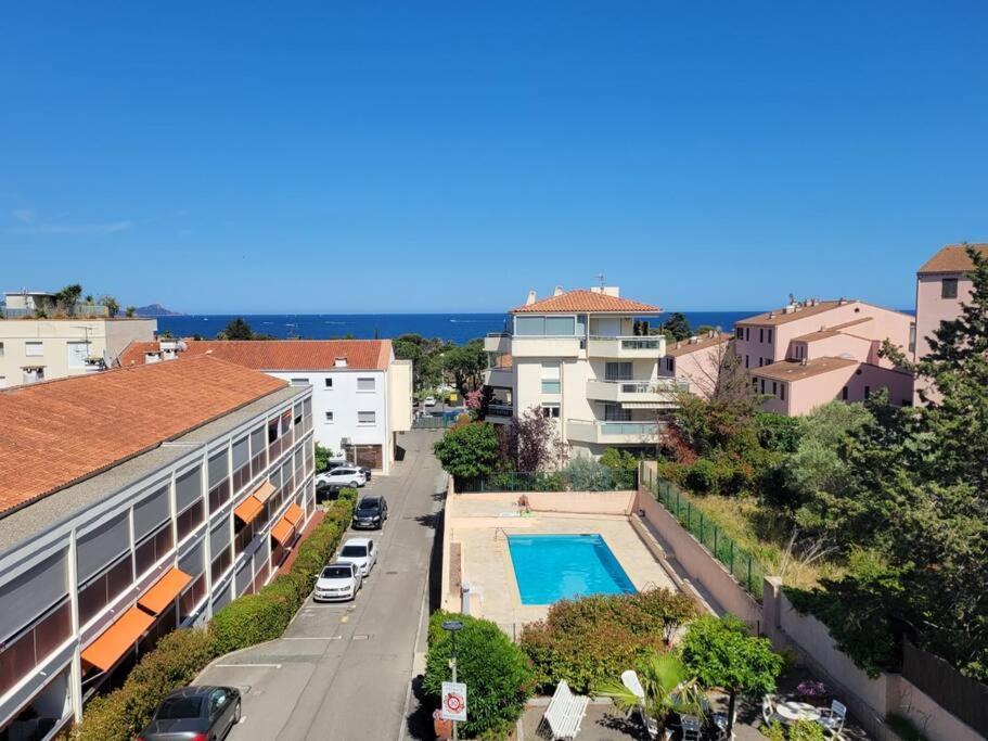 Bel Appartement A 200M De La Mer! Frejus Exterior photo